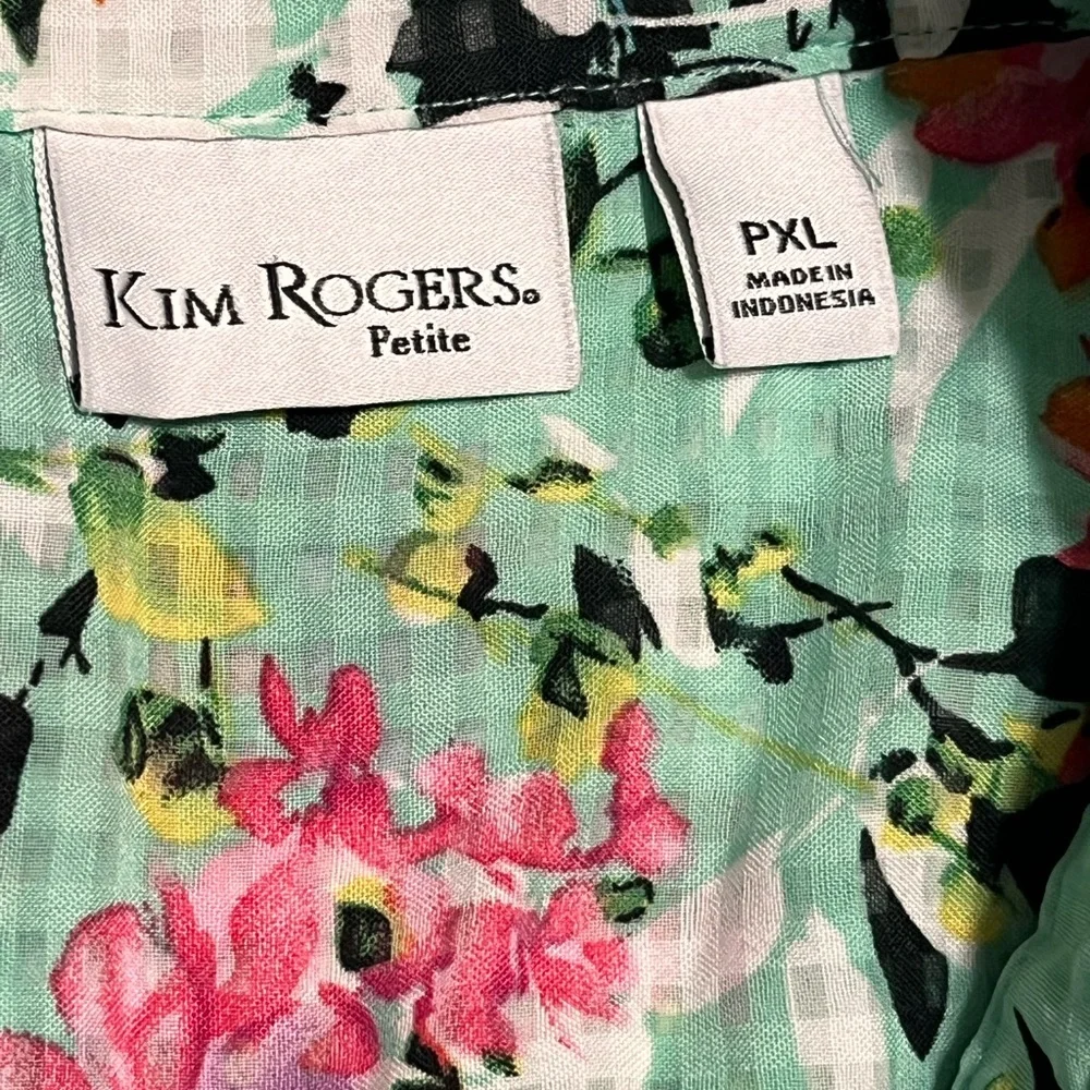Kim Rogers Floral Blouse - Picture 6 of 9